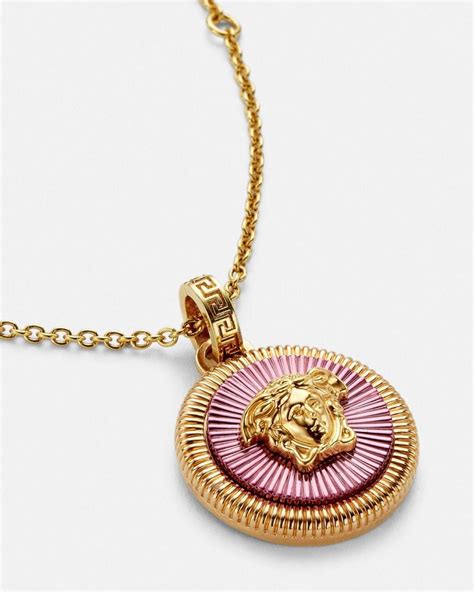 versace collier femme|Collection colliers .